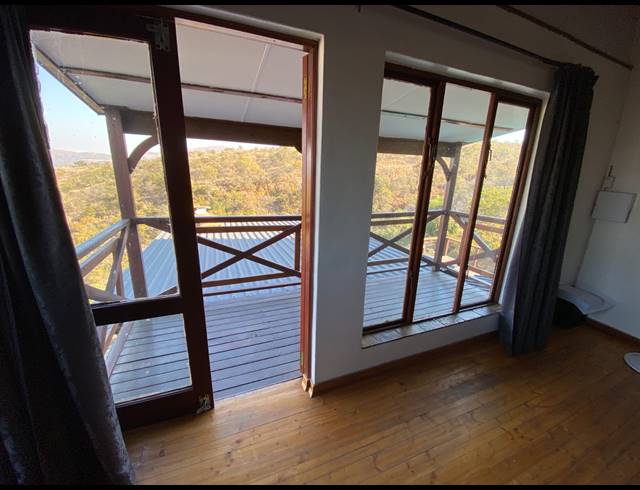 5 BEDROOM FREESTANDING FOR SALE IN WATERKLOOF AH
